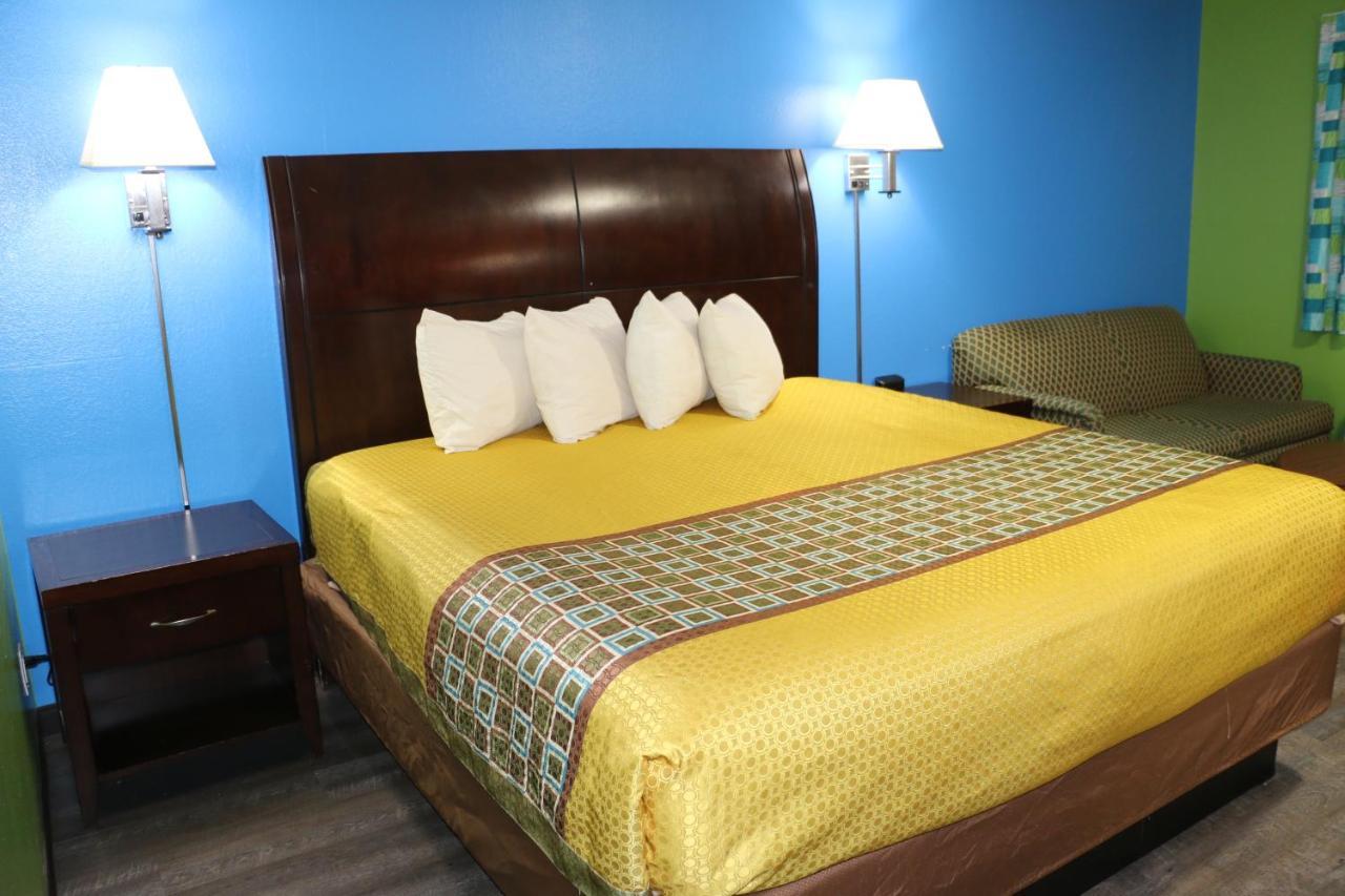 Amber Inn Le Mars Екстериор снимка